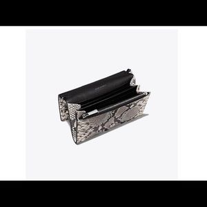 Tory Burch Robinson crossbody wallet